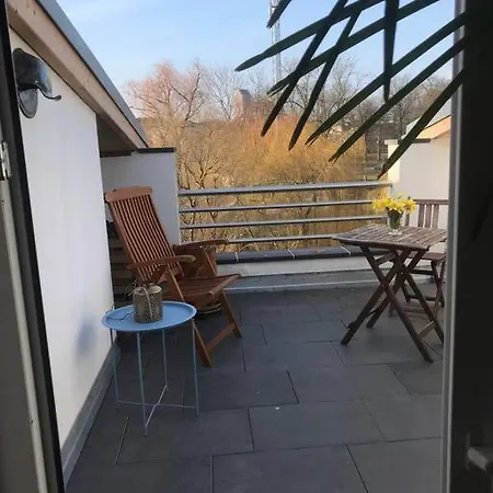 Dachgeschosszimmer Mit Terrasse Wismar Exterior photo