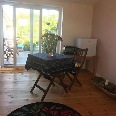 Dachgeschosszimmer Mit Terrasse Wismar Exterior photo
