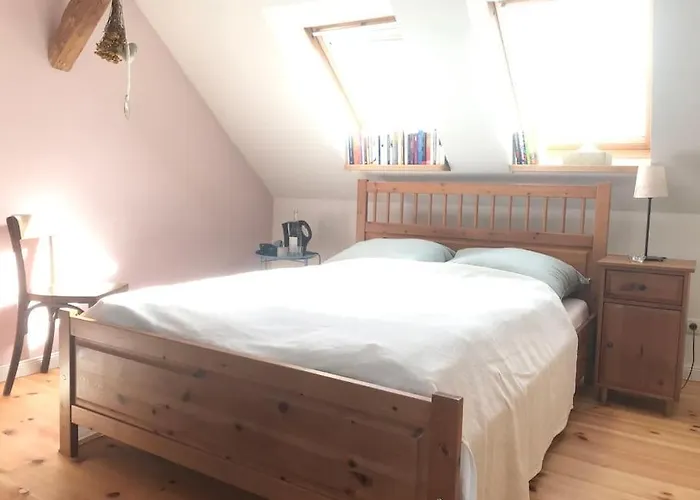 Dachgeschosszimmer Mit Terrasse